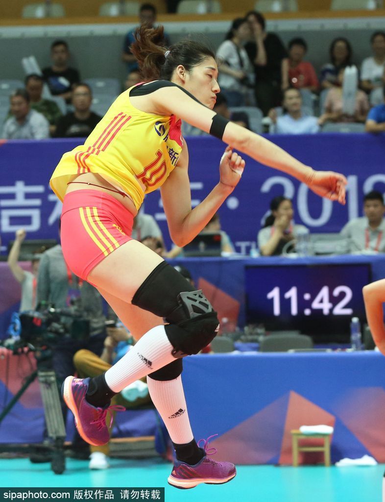 世界女排联赛:中国女排3-0比利时获两连胜