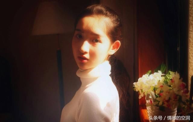 婆家房子拆迁,给钱时婆婆接个电话,我听后直接摔门离开