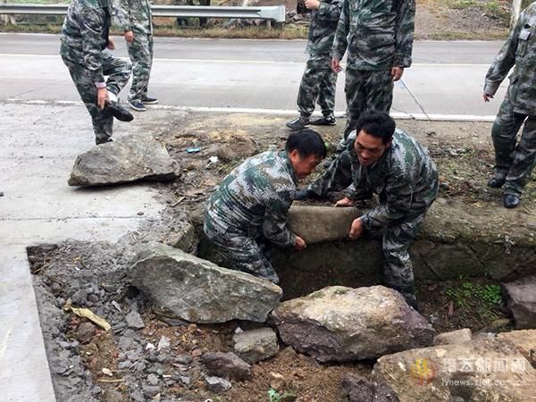 双溪口乡基干民兵成为环境整治主力军