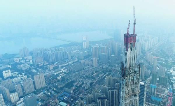 英国终于发现了中国盖楼速度快的秘密,原来有