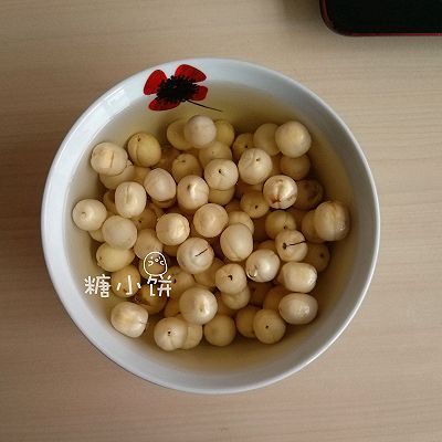 斑纹豆沙莲蓉月饼