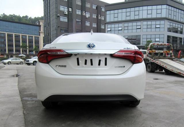 雷凌双擎裸车价多少钱 t0163e3e8a07fe628ea.jpg