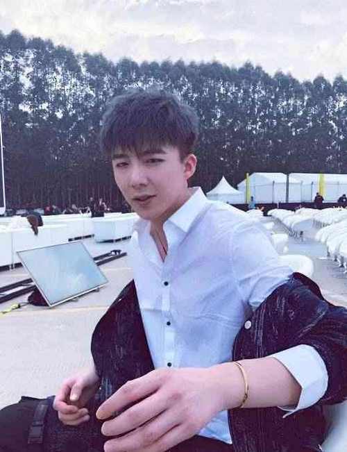 抖音一哥摩登兄弟刘宇宁被打