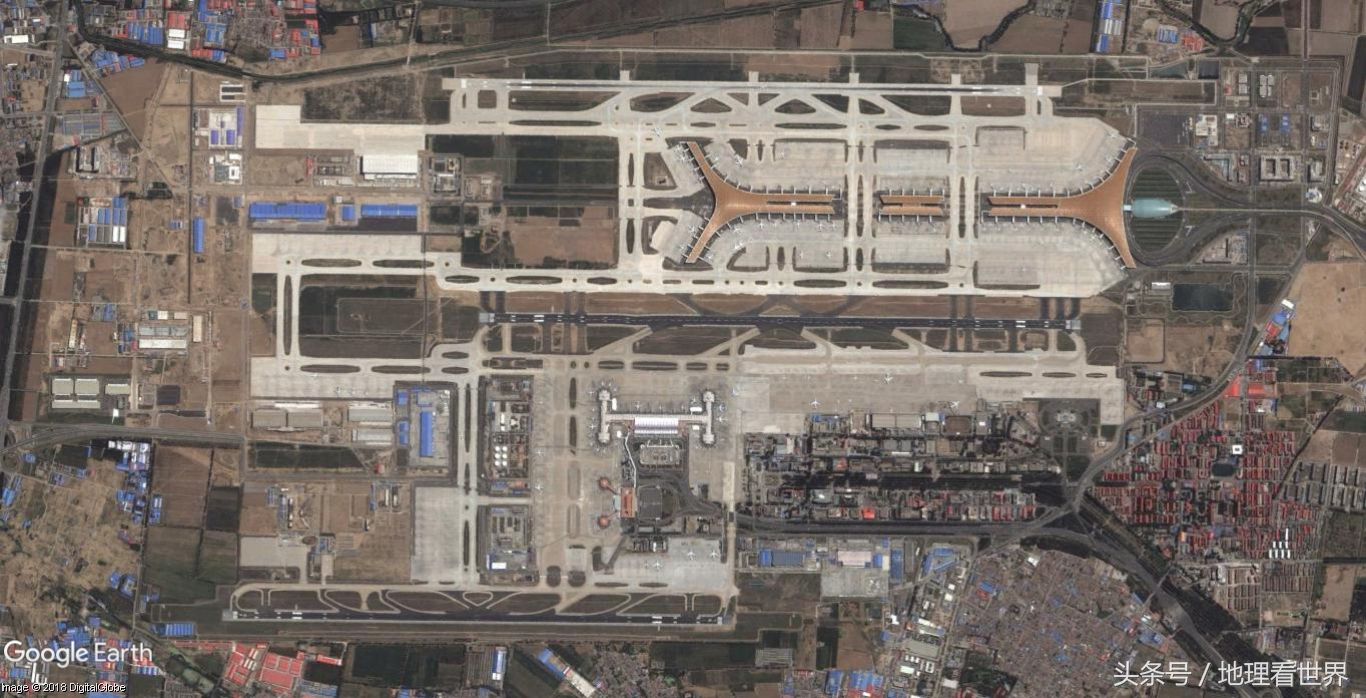 卫星地图看中国最繁忙机场 北京首都机场发展