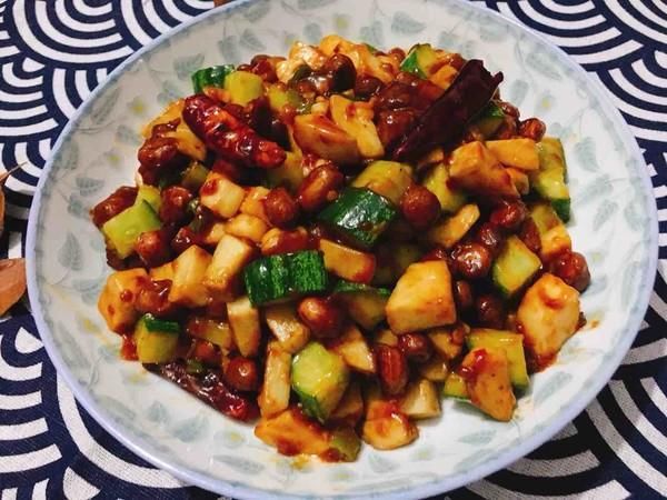 夏日里的“瘦身餐”,不是肉却比肉还好吃,营养丰盛又美味 ag真人试玩进口