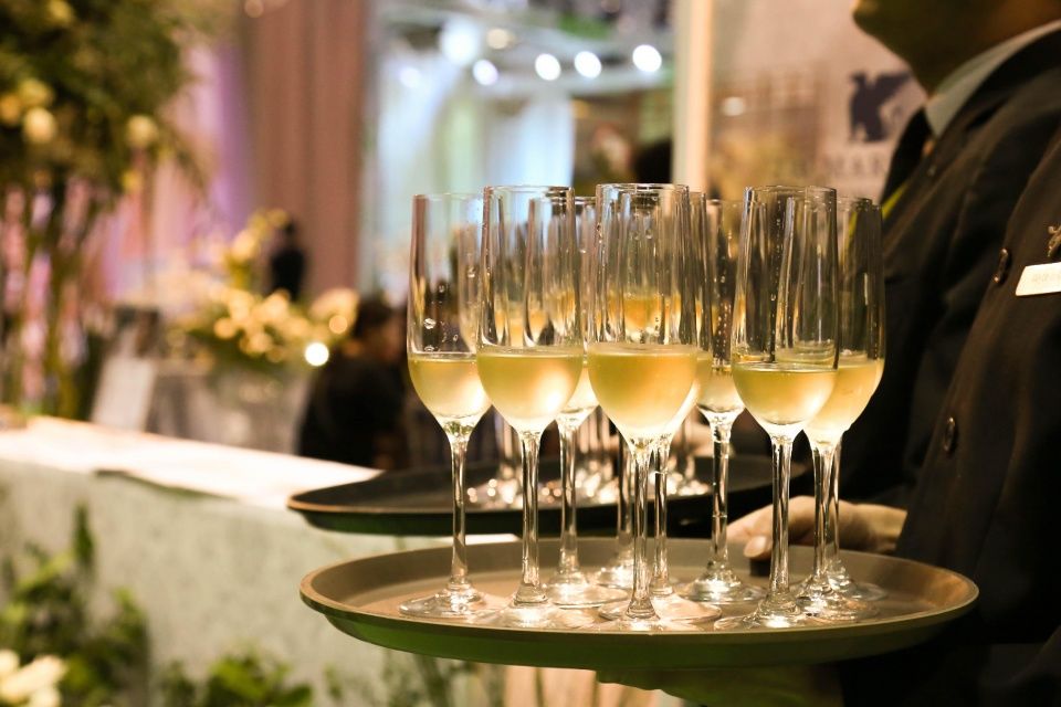 爱,就在一起!重庆地区万豪国际集团酒店携手亮