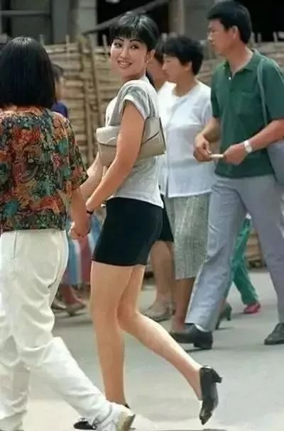 上海90年前视频曝光，街上美女如云，果然是远东第一大都市!