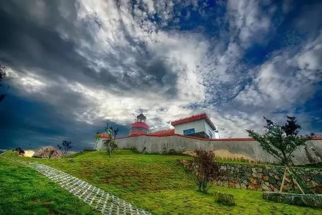 碧海蓝天，去这个小众海岛坐拥漫天繁星，寻觅一个隔世美梦!