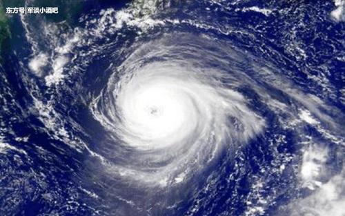 登陆日本的台风玛利亚凶猛异常,10多架F22战