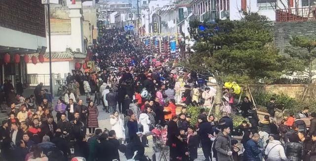 火大发了!许昌这些地方全是人人人人人人人,其中最挤的还是…