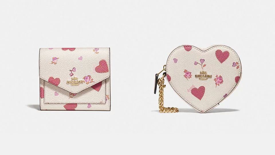 Coach 、VALENTINO、Prada、BOSS推出七夕情人礼,送这个绝对没错! yg电子平台