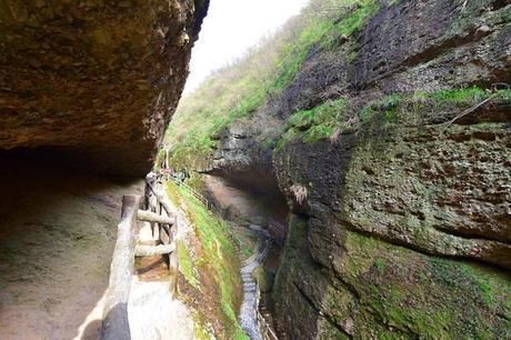 震惊！安徽这个景区居然处处都是裂痕，被称为“地球上最美丽的伤