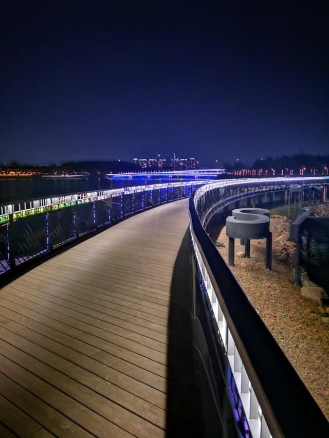 不辜负夜的美!华为Mate10系列获手持超级夜景