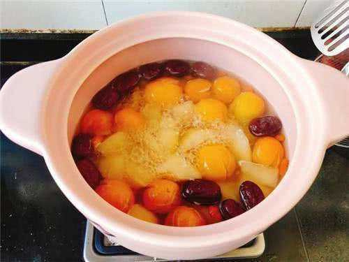 雪梨水怎么煮止咳化痰有效 t0168ab0ae4520cd372.jpg