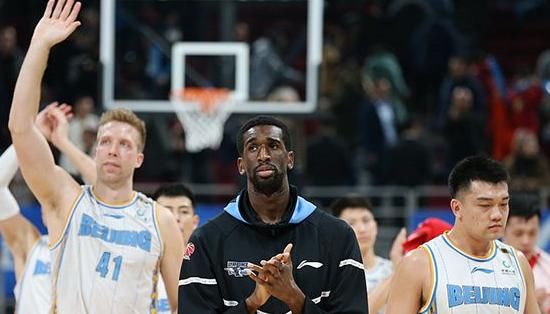 北京首钢队换大外援