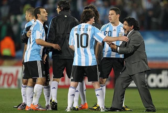 梅西之痛!比马拉多纳累得多 但没有大力神杯