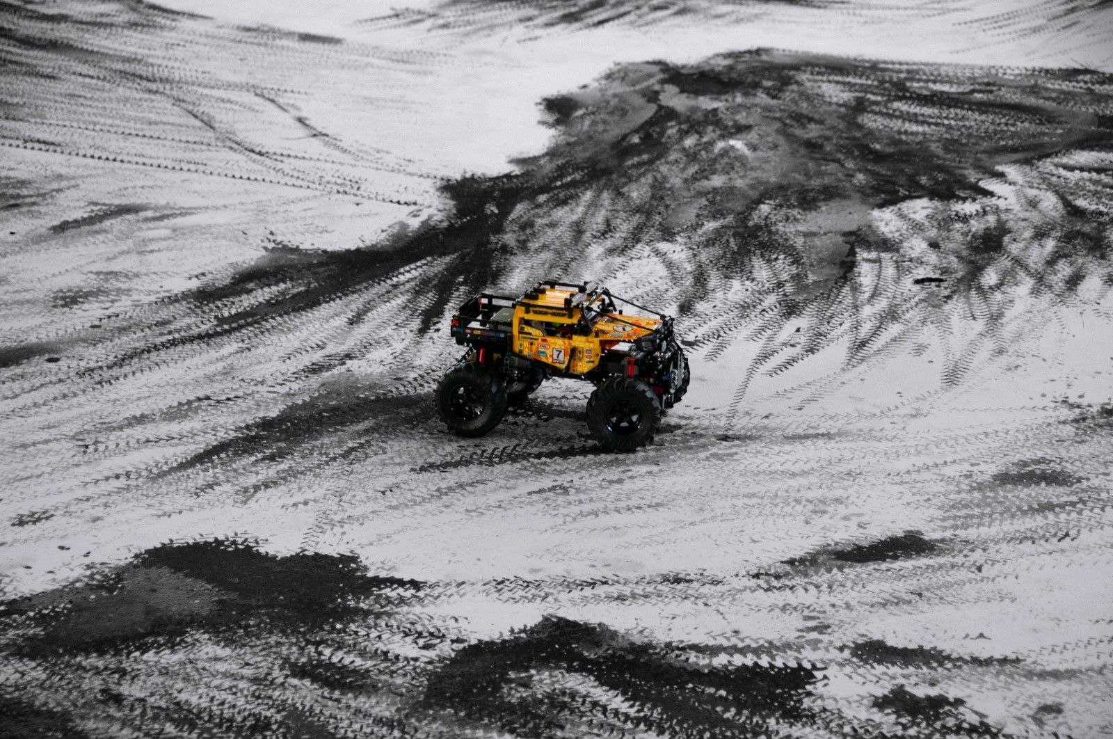 械组推出新品遥控越野车,可通过Control APP智