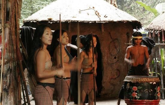 云南这地方去了就会踩大坑，随便进“洞房”，结果损失大几千……