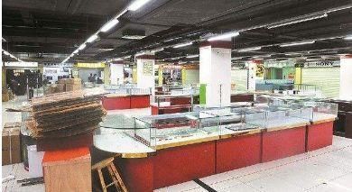 中国华强北转型卖水果