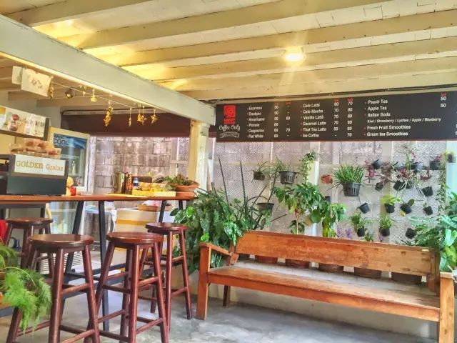 去清迈，别忘了逛逛咖啡小馆与美貌古着店