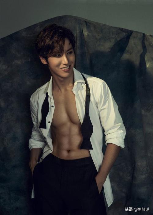 演艺圈竟有两个赖艺,一位肌肉型男,一位学霸帅