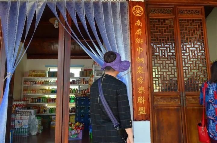 从请上来到走下去 天台:流动述职让基层妇联活