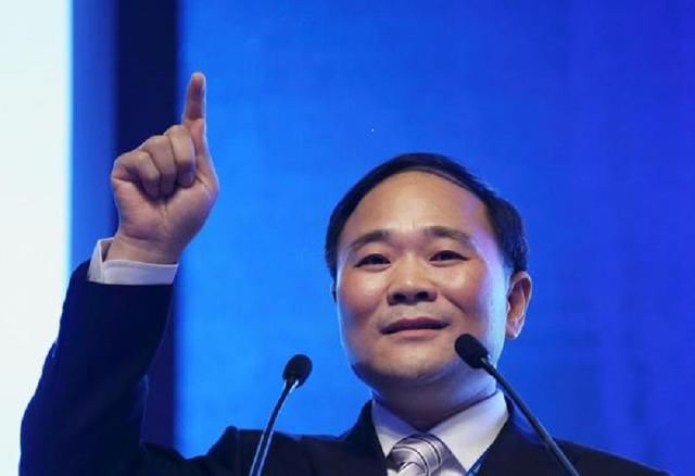 为何收购奔驰?李书福:未来世界传统汽车行业只有2-3家企业能活