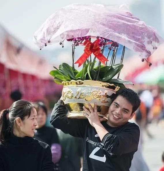 春节将至，莞思提前带你“逛花街”