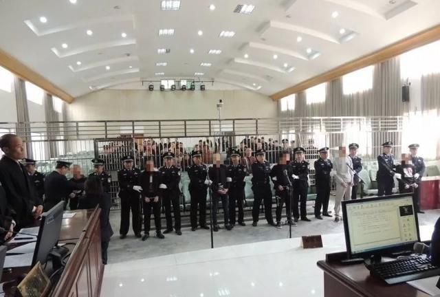 今天上午,襄阳8个涉黑涉恶团伙被判刑了!附名