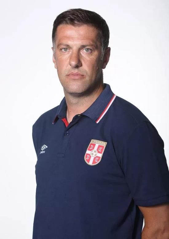 国足广州挑战塞尔维亚 曼联球星领衔全主力出