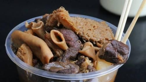 一碗西关味道的牛杂,陪伴着多少人的成长!