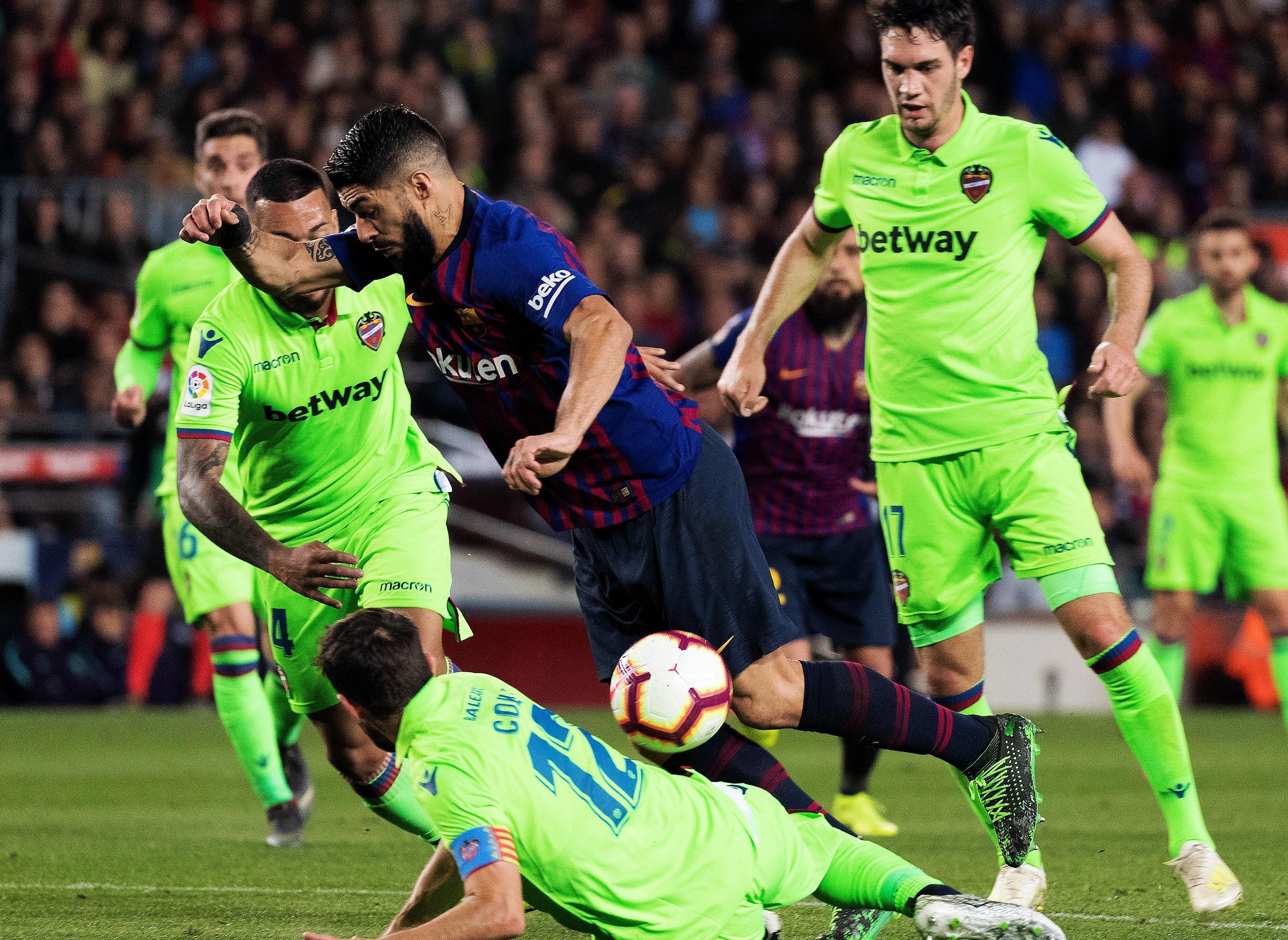 足球--西甲:巴塞罗那提前夺冠