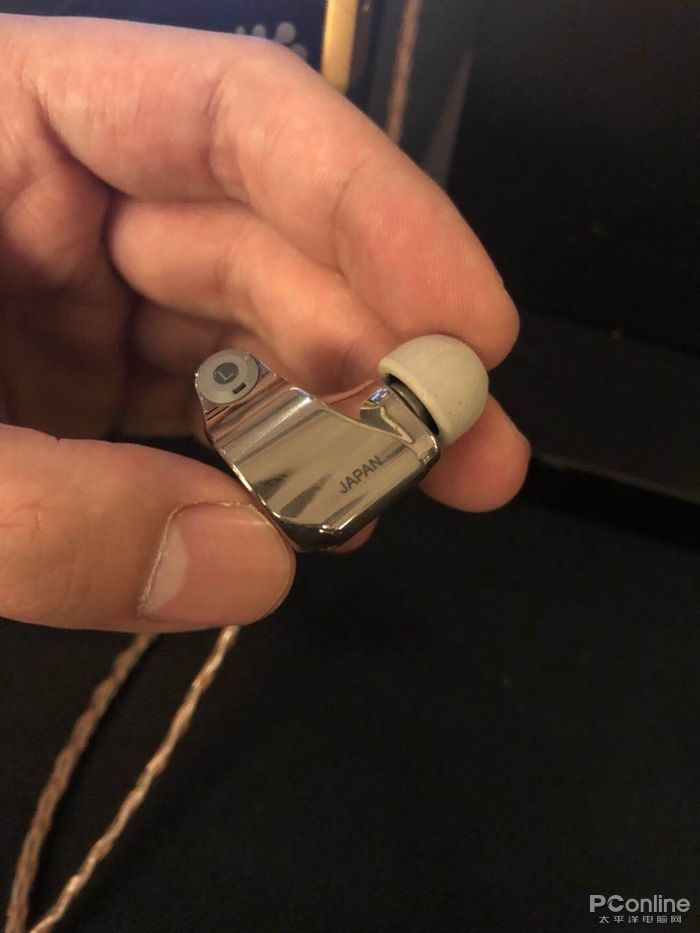 正在阅读:土豪又有新玩具:SONY发布DMP-Z1