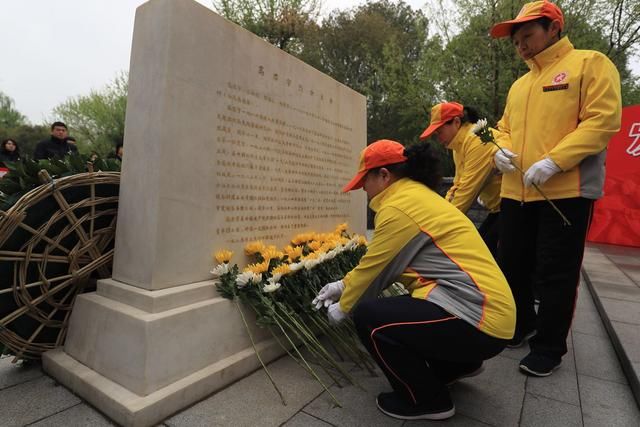 缅怀英烈不忘初心 陶然亭公园开展“抚今追昔”主题游园活动