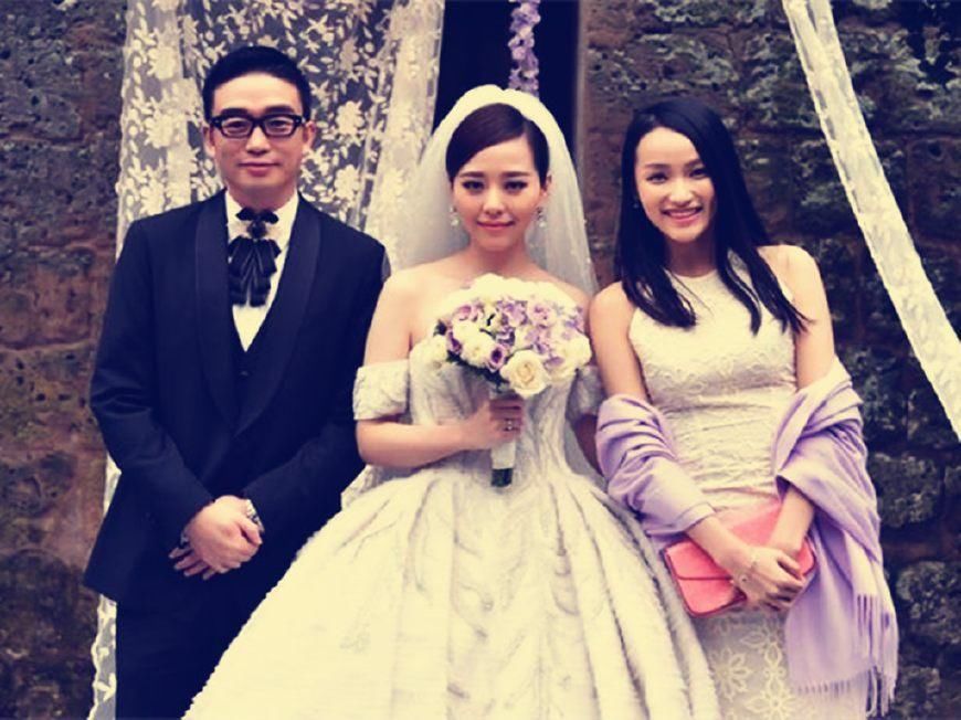 张靓颖为妈妈庆生，母女和好或许和新恋情有关，陈秋莳或是关键_【快资讯】