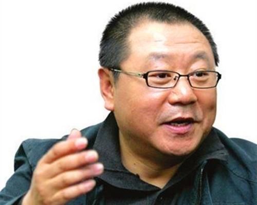 《我和我的家乡》范伟再次证明，离开赵本山是对的，要靠实力说话