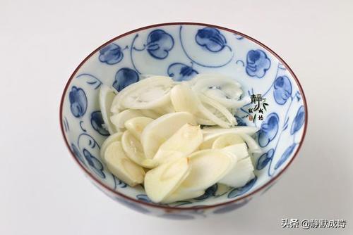 怎么腌黄豆芽 t016d00b33d94602b6a.jpg