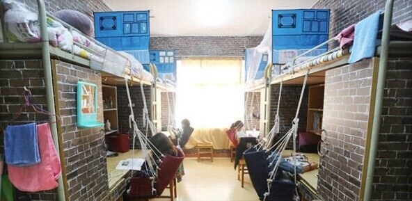 装饰宿舍也能赚钱?大学生小团队,从月赚3000