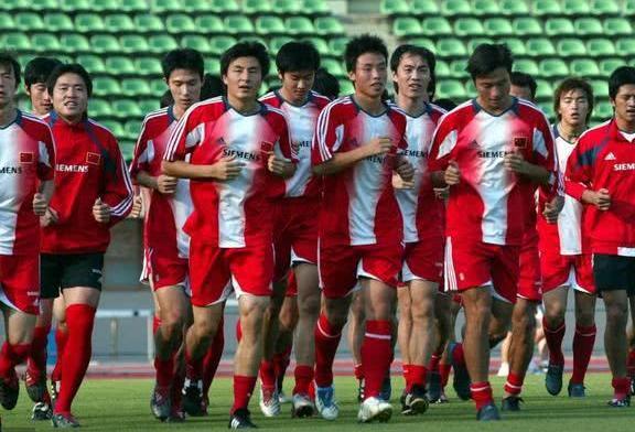 还谈什么青训足球梦? 恒大足校遭越南U19血洗