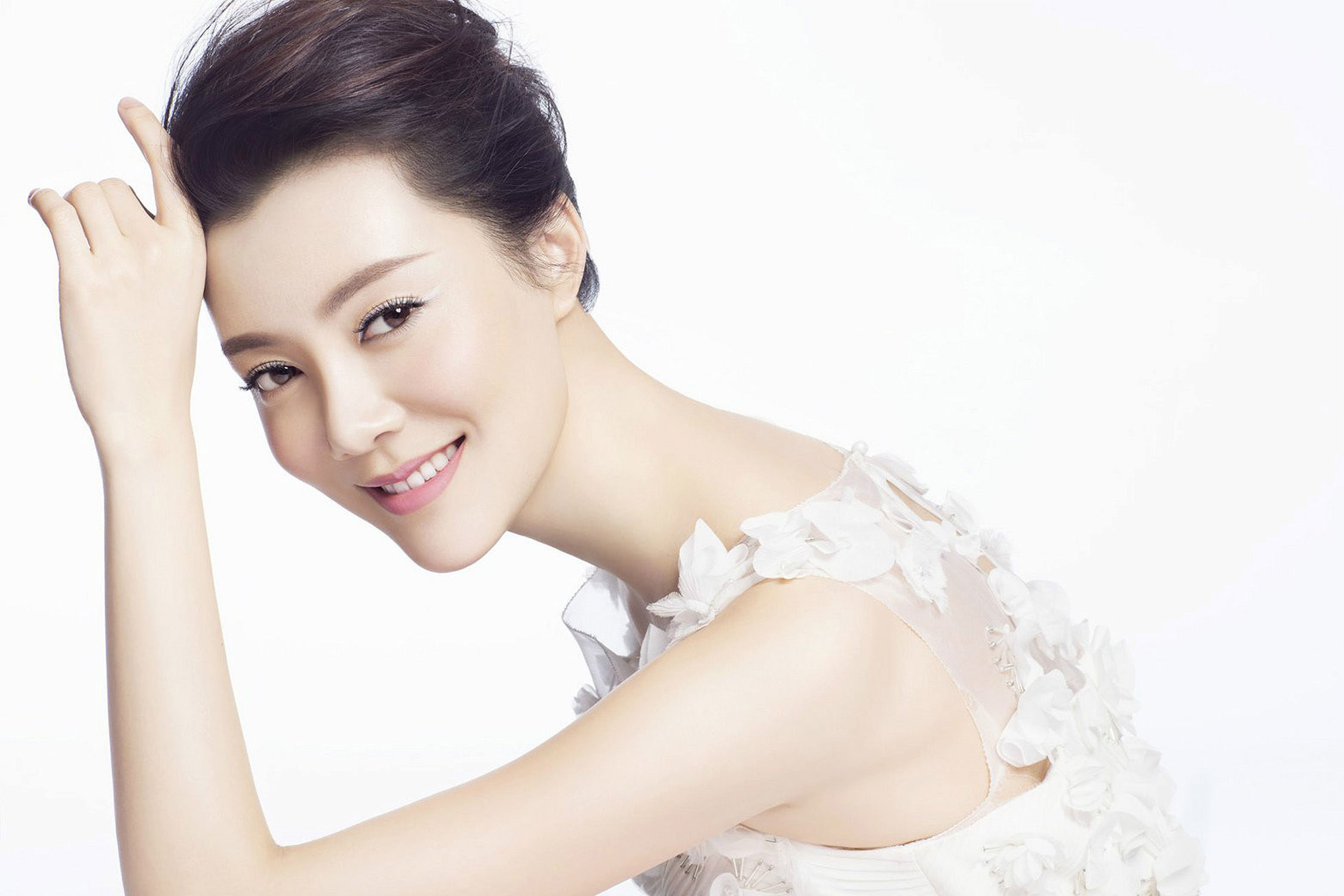 他曾是山西首富迎娶车晓,如今欠下巨款被限制