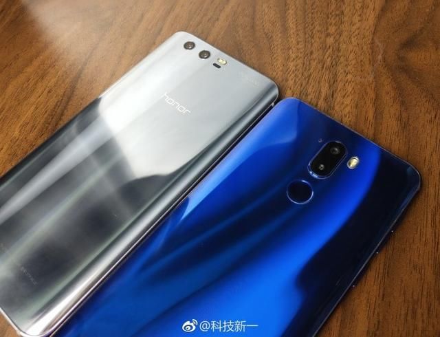 koobee F1官方照公布,双面玻璃机身还有流光质