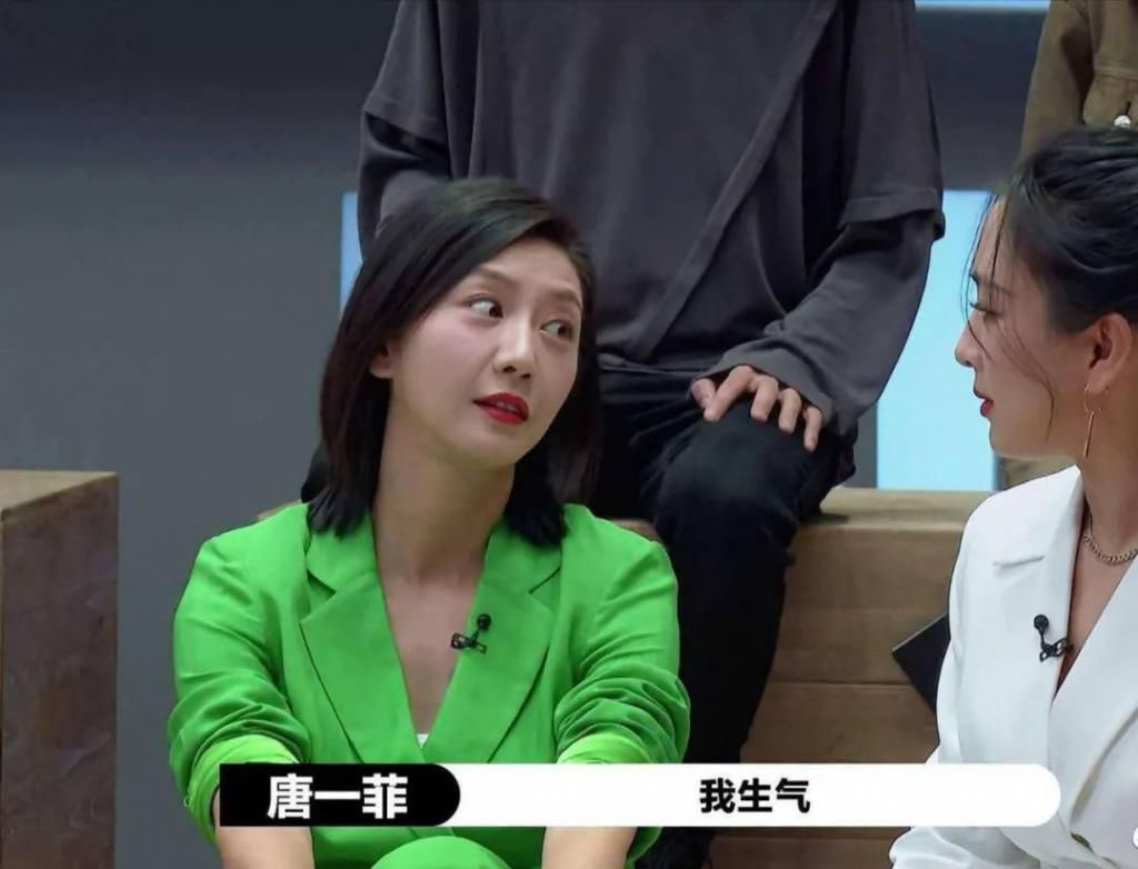 小彩旗晏子东拔丝吻引热议,唐一菲遭恶意剪辑,节目组如何回应?