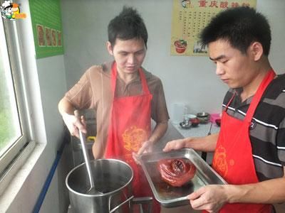 开快餐店做什么菜比较好,除了猪脚饭还有哪些