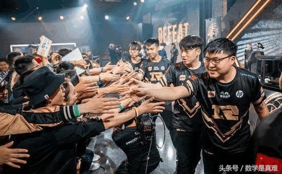 LOL人气重回巅峰?冠军之夜排队人数超10万!玩