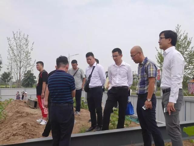 奔驰利星行厂家领导赴渭南申华汽车文化产业园