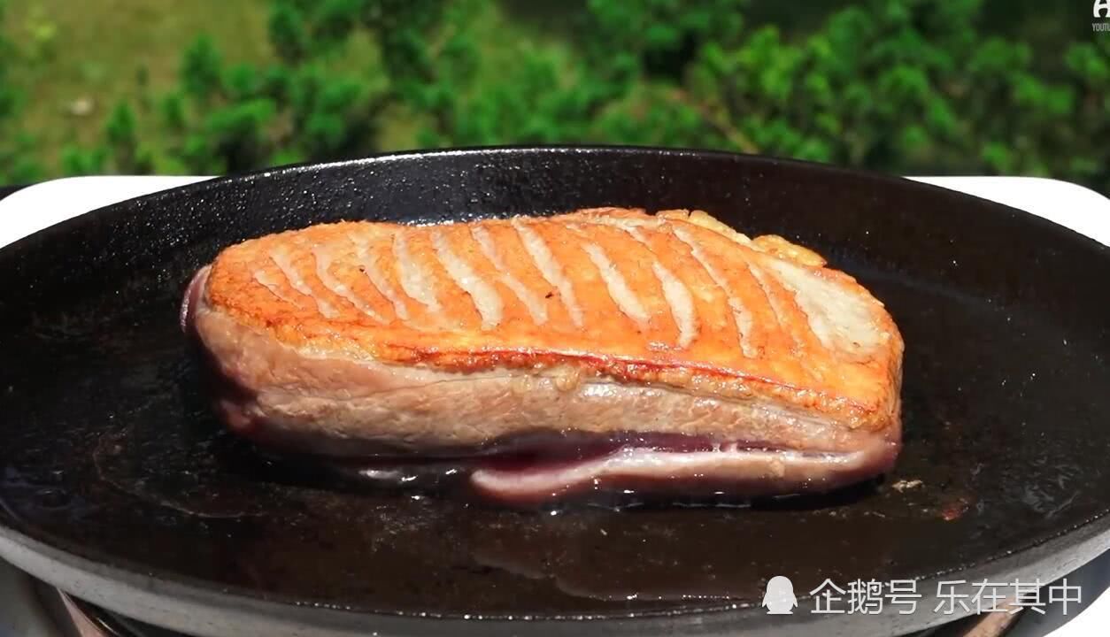 美国人不再吃三成熟的牛排,原因就是看到中国人这样吃,而中国的