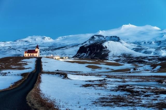 冰岛一个人口仅有30万的效果,为何能杀进世界