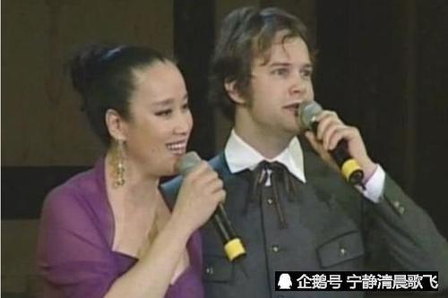 她因为春晚一炮而红,成名后嫁到了国外,患癌临