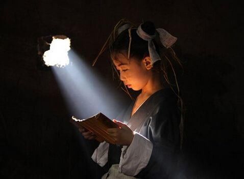 历史上这些被打脸的事,当年凿壁偷光的孩子最