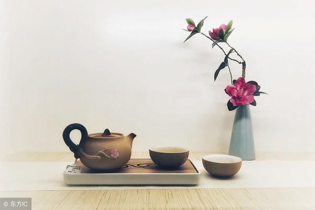 其实，人生如茶，淡是最美的色彩